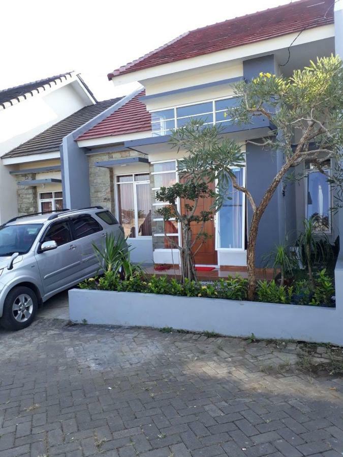 Villa Puncak Garuda A5 Batu  Eksteriør billede